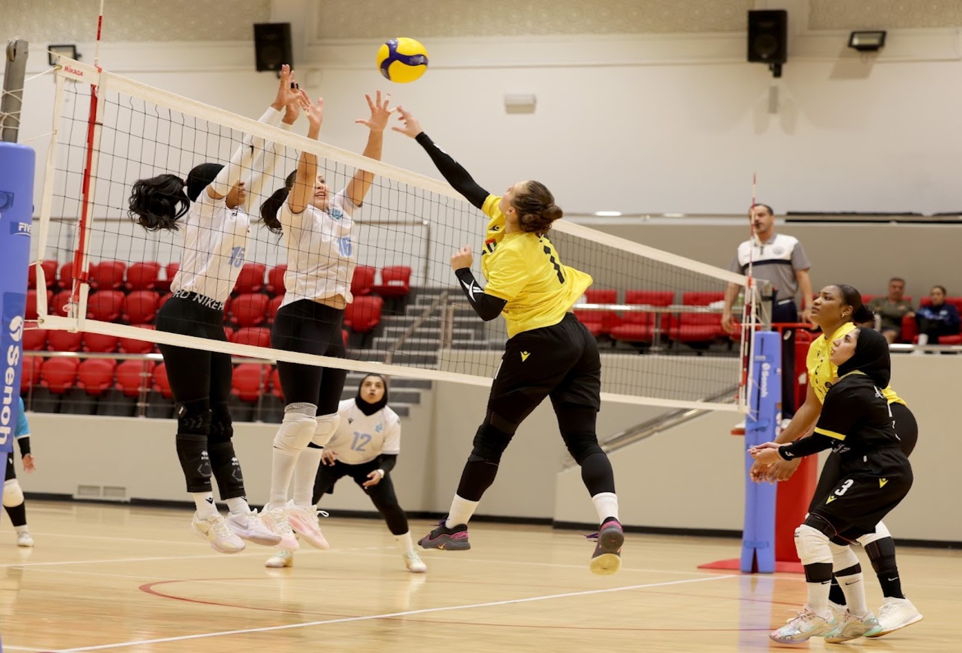 Al Wasl Women’s Team win over Khorfakkan Women’s Club in the Women’s Volleyball League Semi-Final