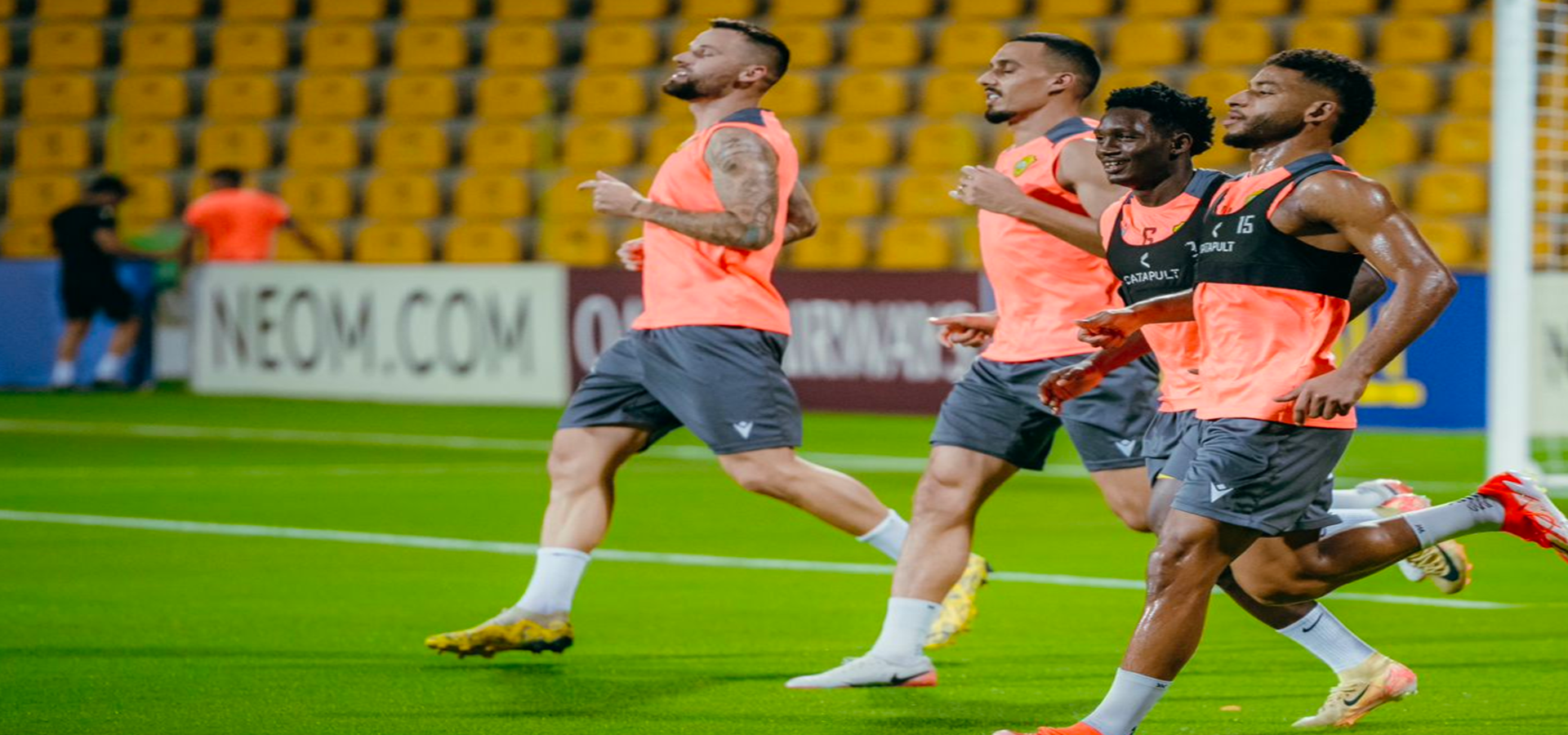 الفهود ينهون التحضيرات لمواجهة الأهلي السعودي