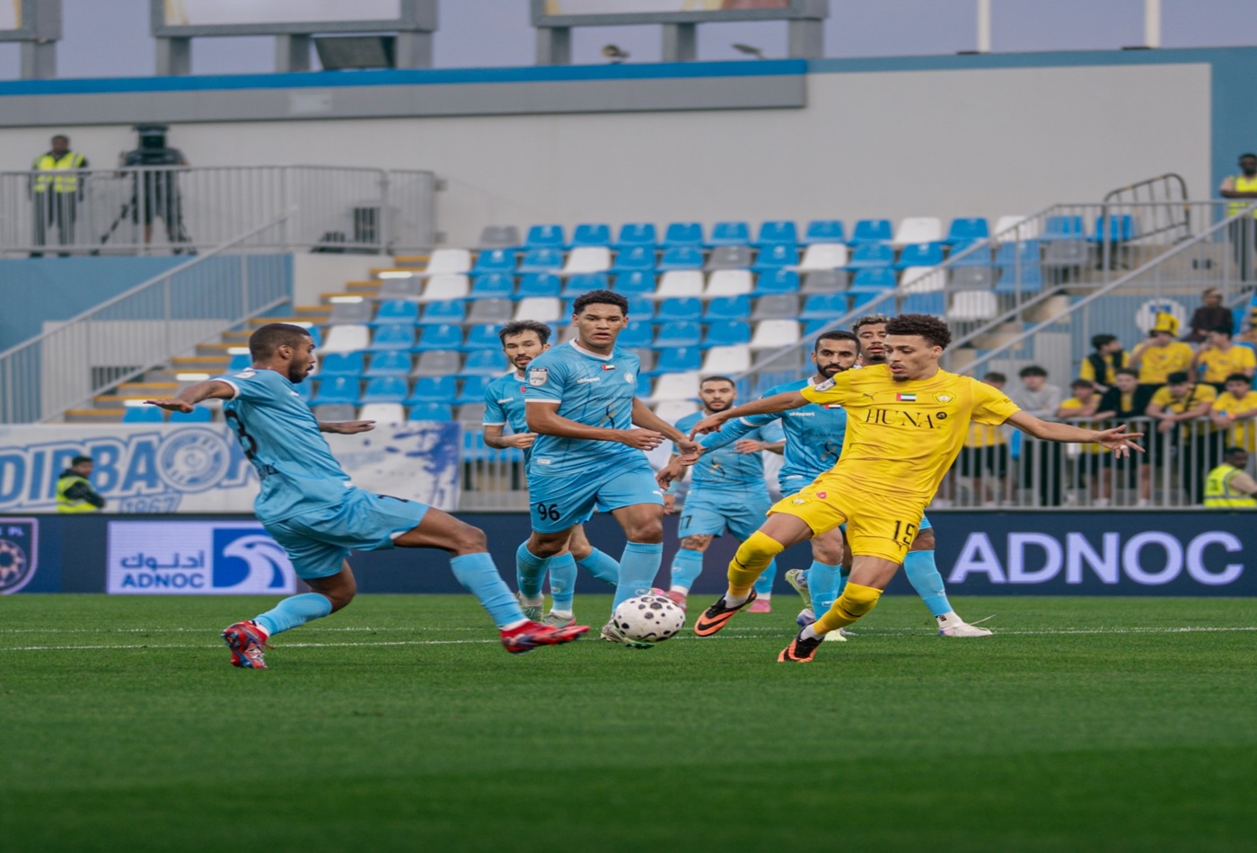 الوصل يحصد النقاط الثلاث في استاد دبا