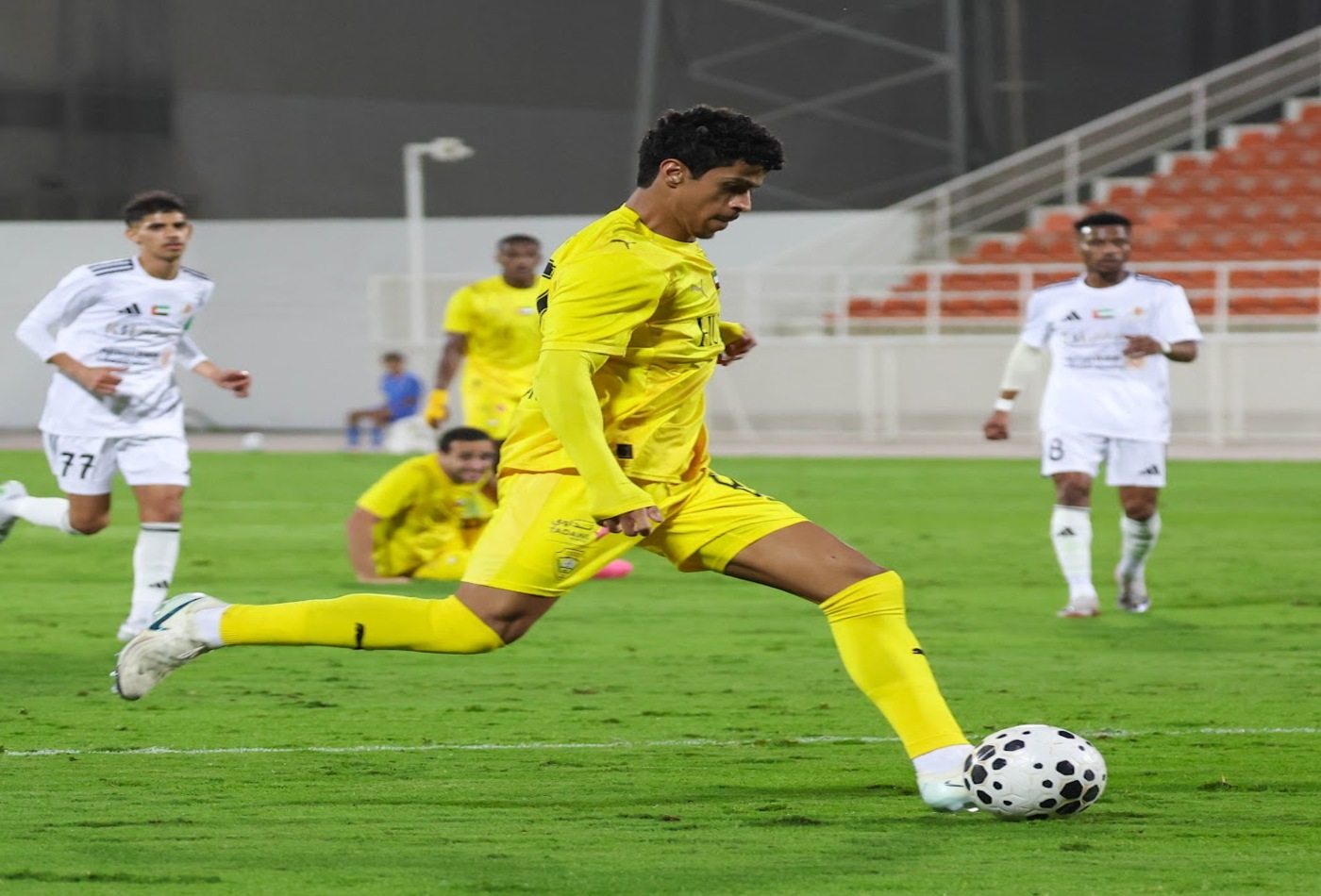 تعادل رديف الوصل أمام عجمان 2-2