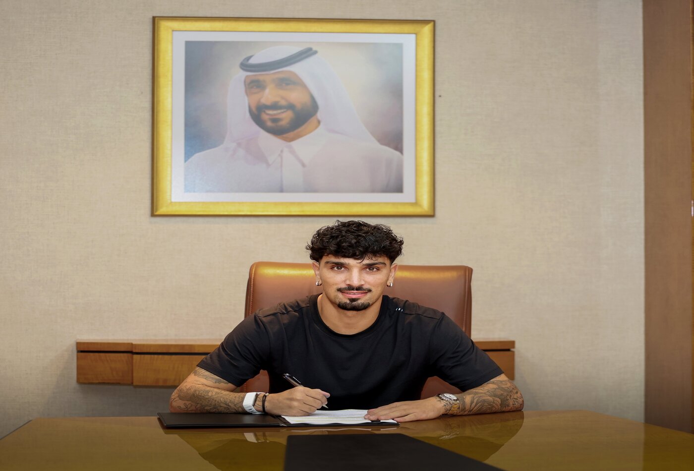 الوصل يضم الإسباني كاميرون بويرتاس