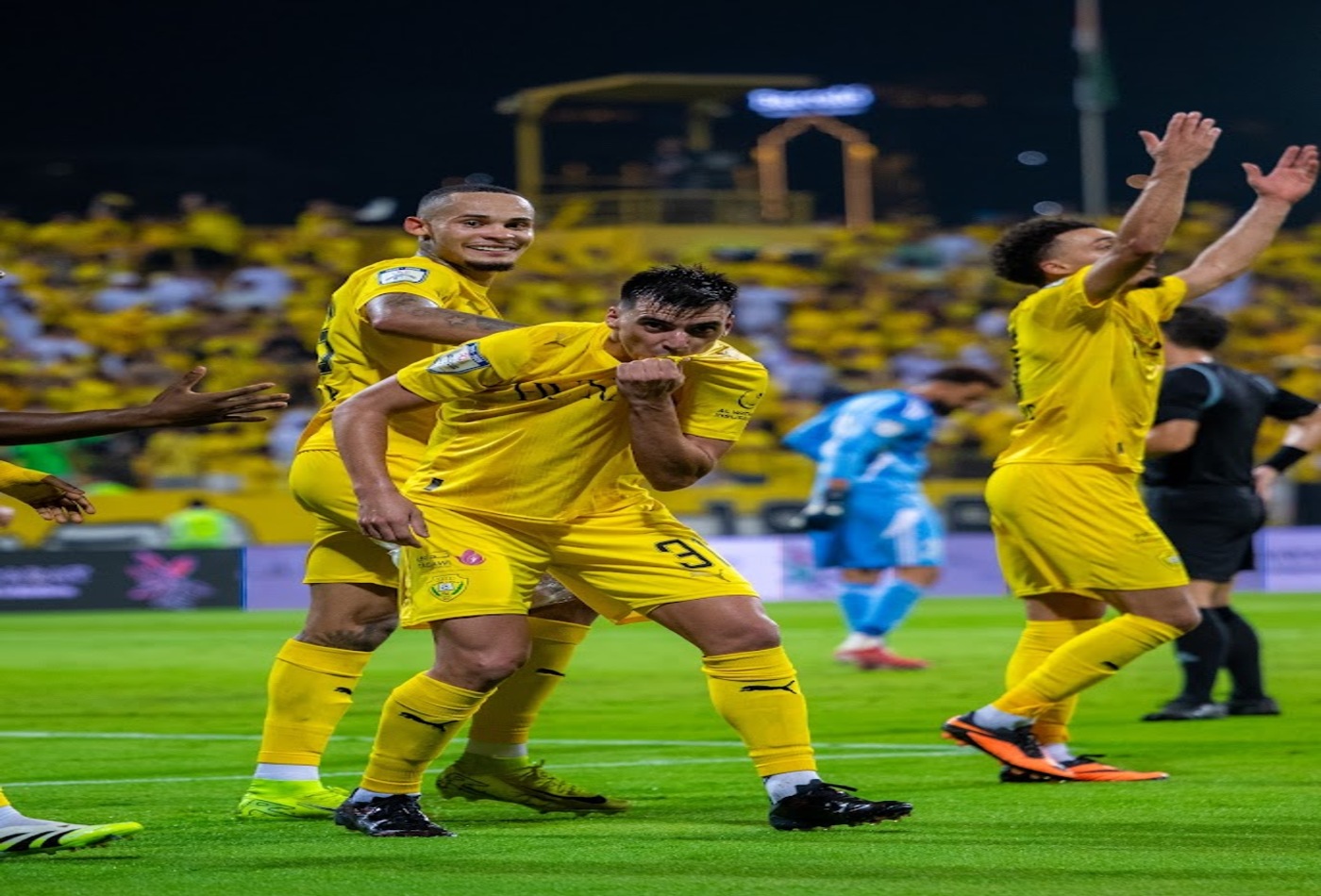 Al Wasl defeats Sharjah with goals from Lima and Gimenez