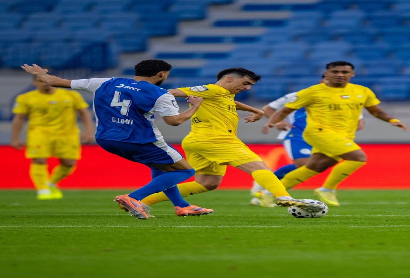 تعادل الوصل والنصر 1-1 في ديربي بر دبي 