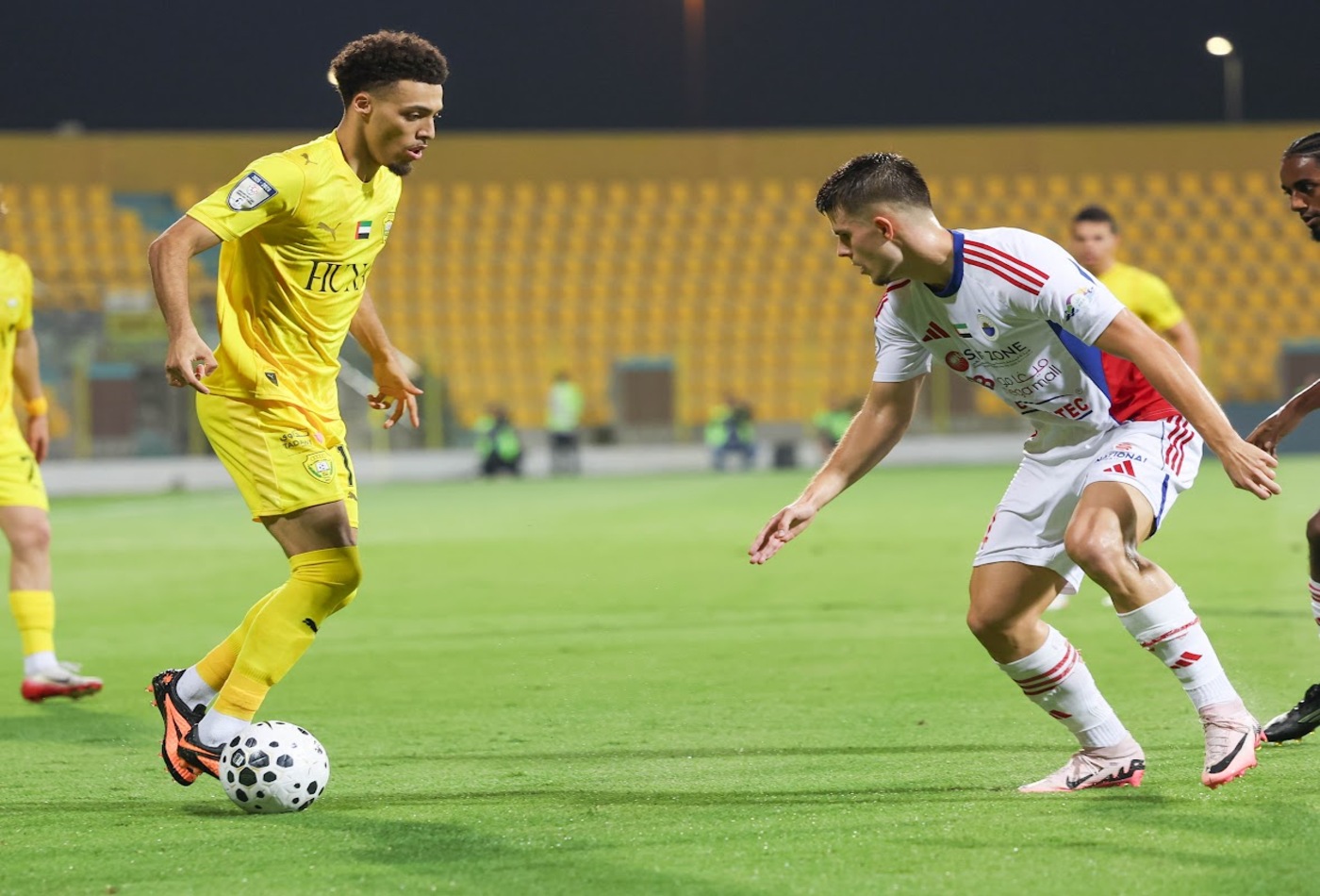 Al Wasl defeats Sharjah with goals from Lima and Gimenez