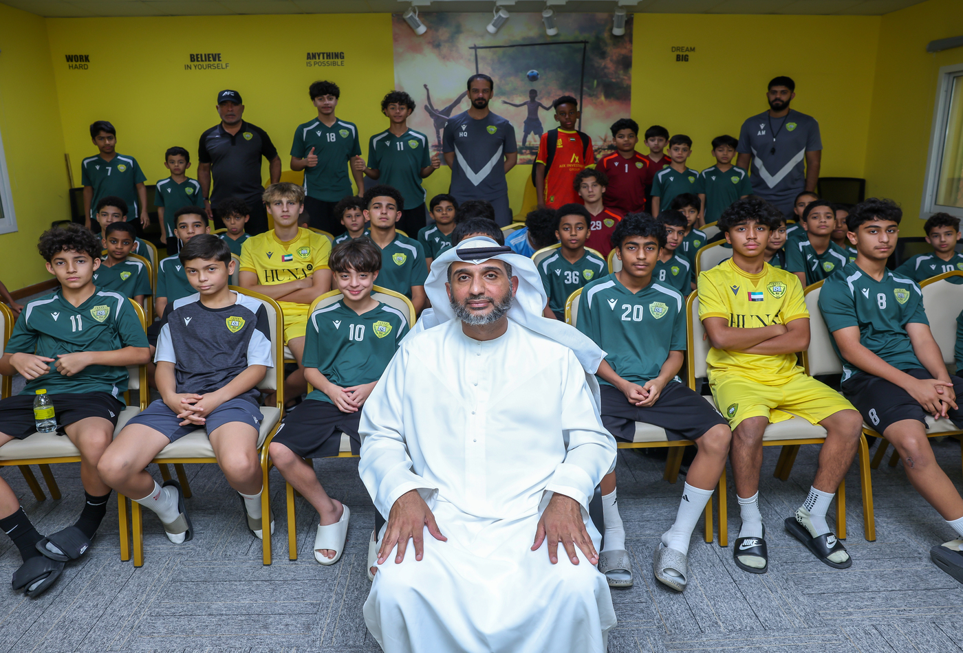 Al Wasl Academy Organizes an Awareness Lecture on Honouring Parents, Respecting Elders and Their Impact on a Player’s Life