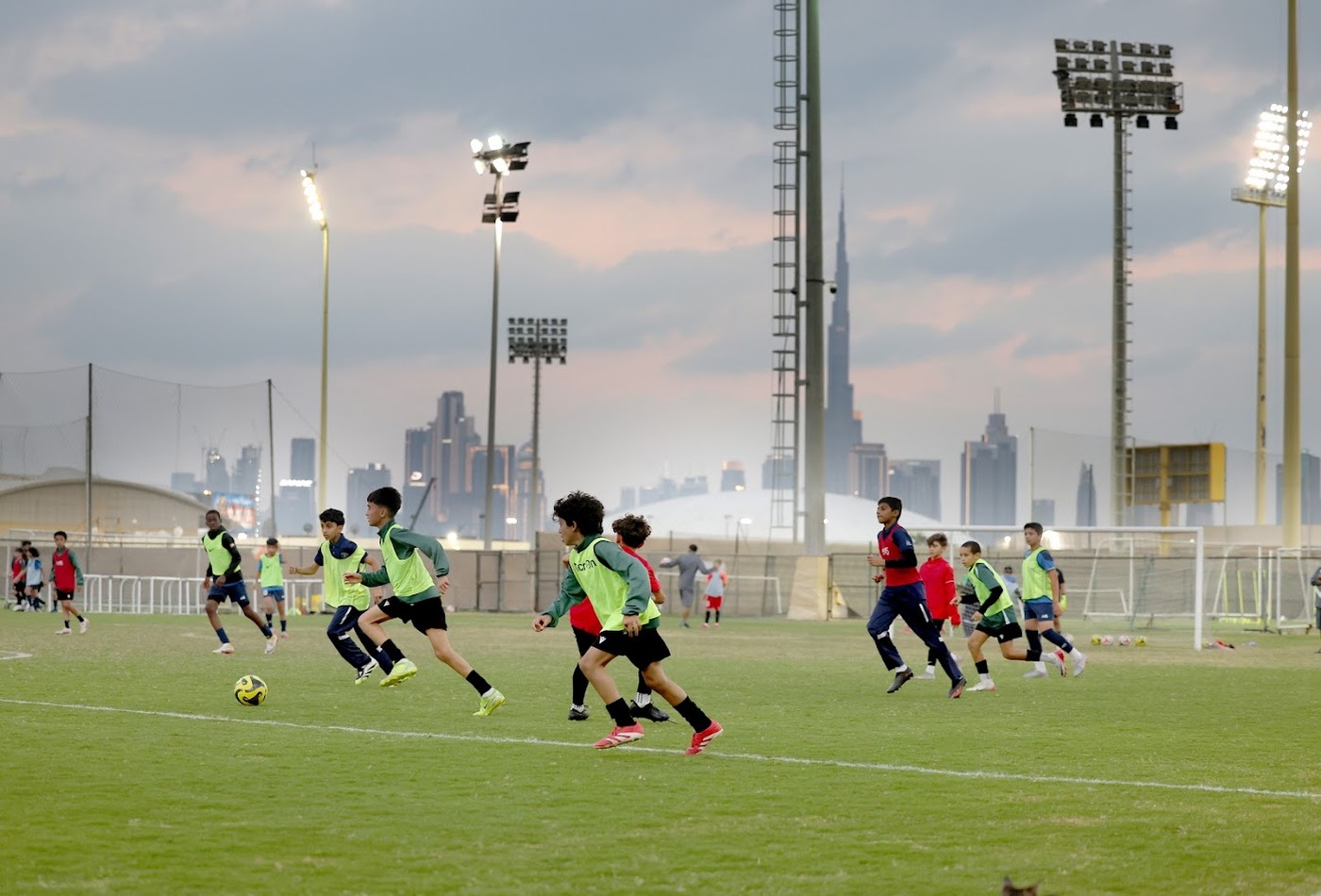 الوصل يحتضن برنامج اللاعبين الموهوبين لاندية دبي تحت 12سنة للموسم الرياضي 2025/2026