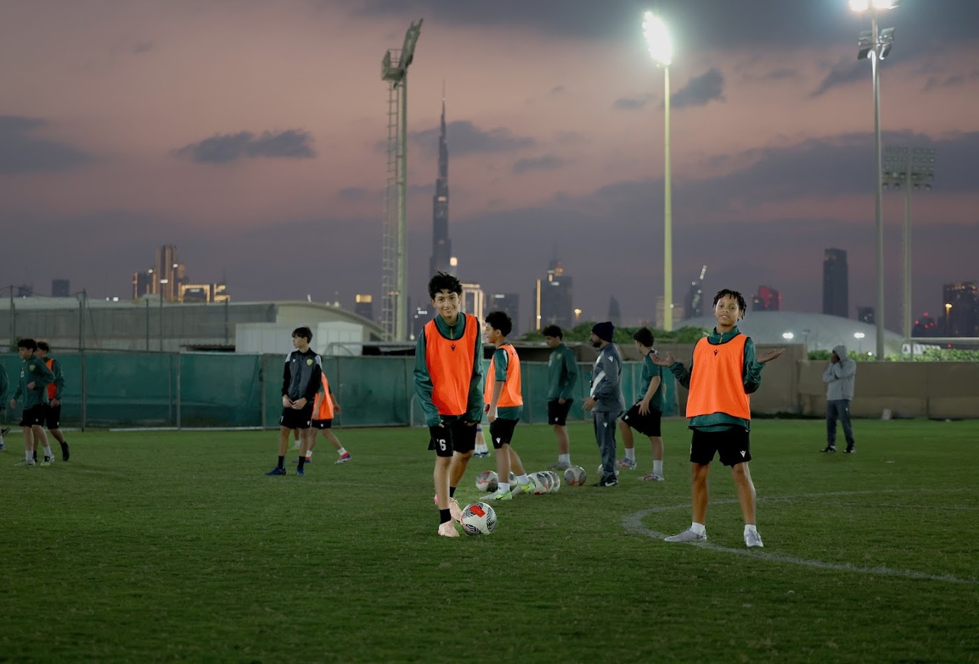 الوصل يحتضن برنامج اللاعبين الموهوبين لاندية دبي تحت 12سنة للموسم الرياضي 2025/2026