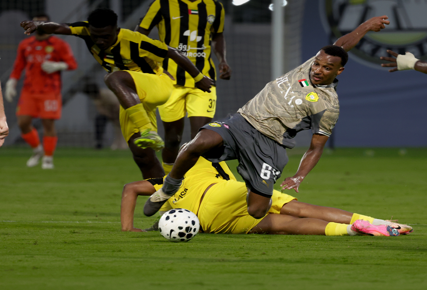 فوز رديف الوصل على كلباء 5-3